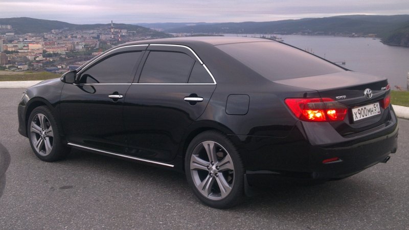 Camry v50 черная