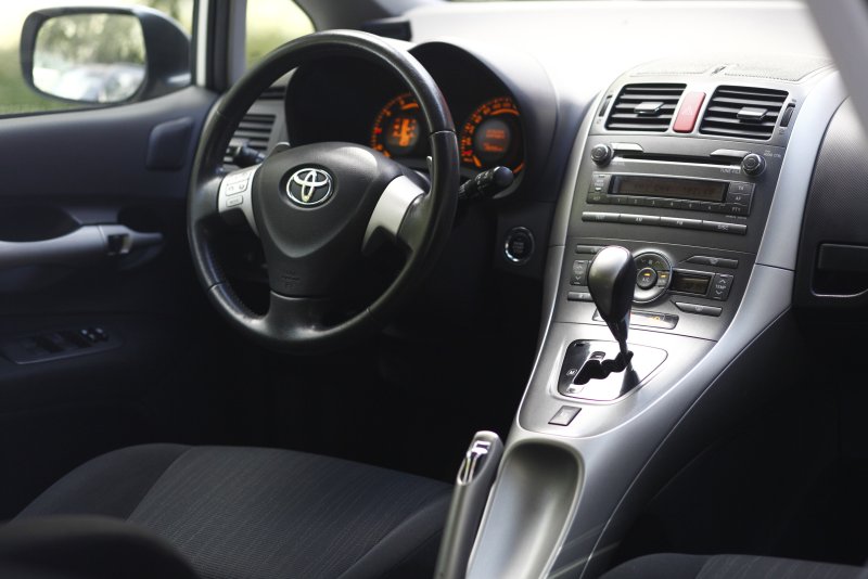 Toyota Auris 2008 салон