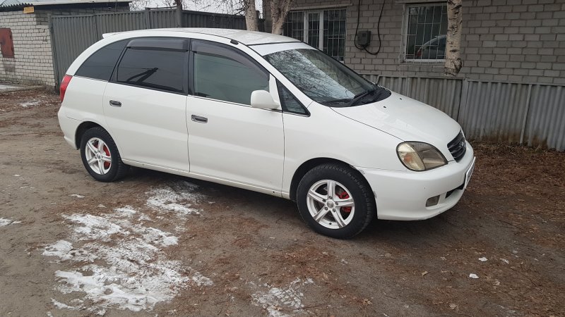 Toyota Nadia Type su 2001