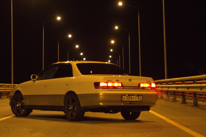 Toyota Mark 2 100 Night