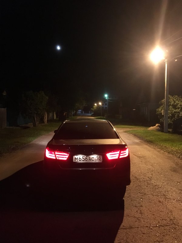 Camry 3.5 задние фары ночью