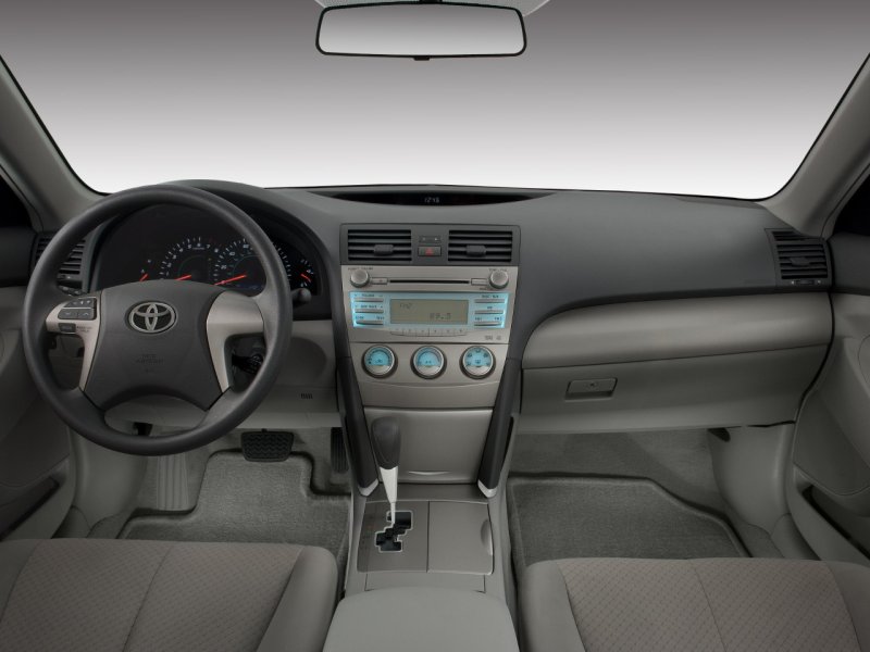 Toyota Camry 2 le 2008