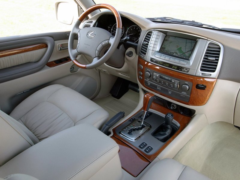 Lexus ЛХ 470