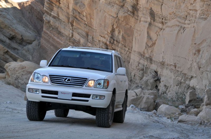 Toyota Land Cruiser 100