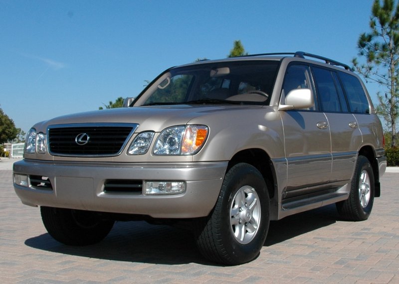 Lexus ЛХ 470
