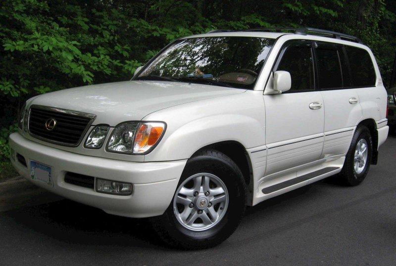 Lexus ЛХ 470