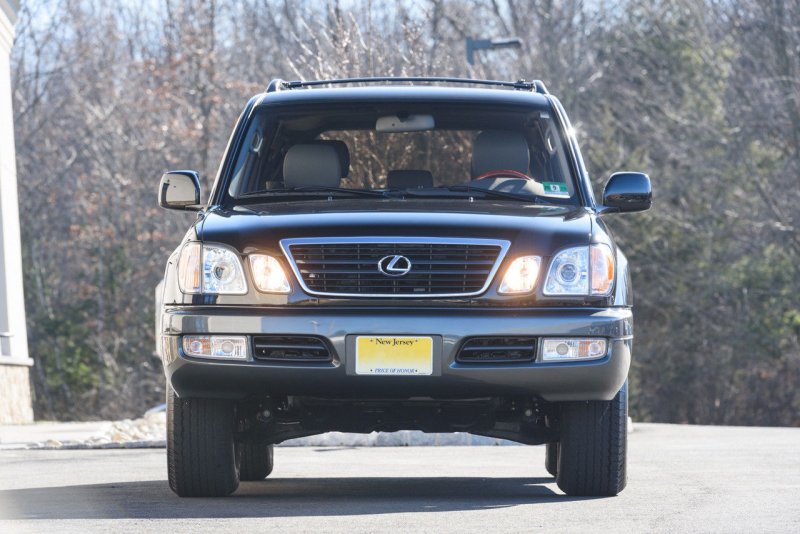 Toyota Lexus 470