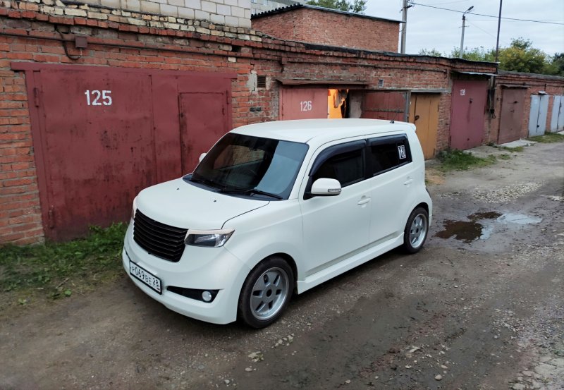 Toyota BB 2007 Tuning