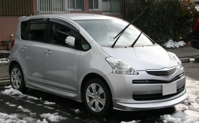 Toyota Ractis 100