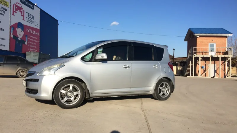Toyota Ractis g
