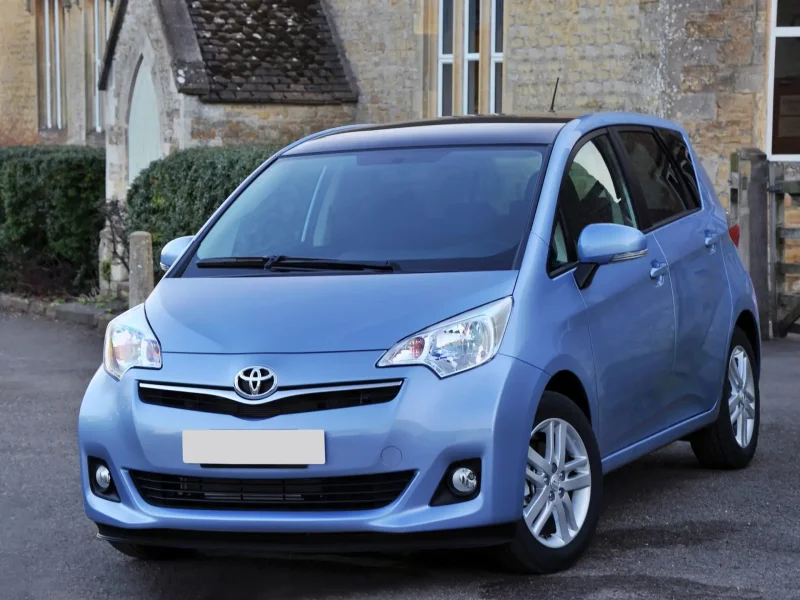 Toyota Ractis Toyota