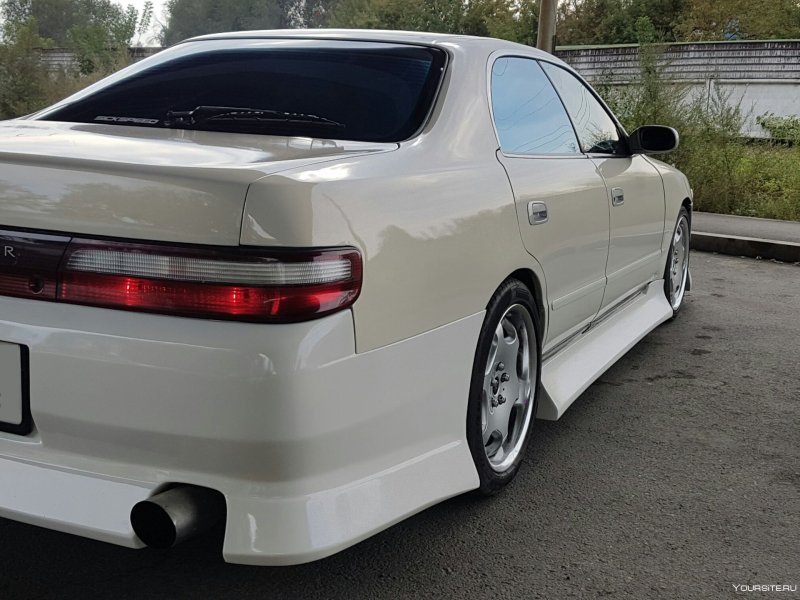 Toyota Chaser 100