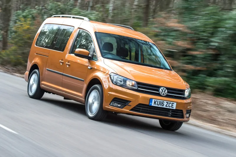 Volkswagen Caddy III 1.6 MT
