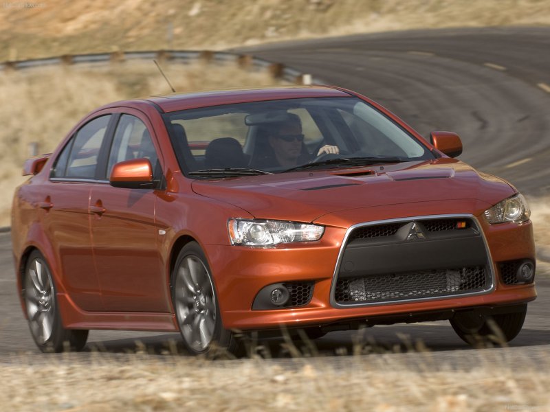Mitsubishi Lancer седан