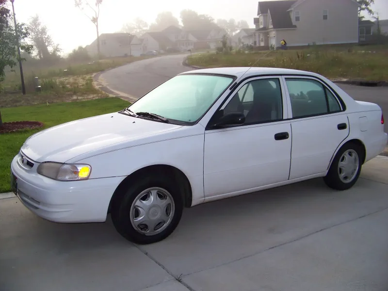 Toyota Corolla 1999 седан