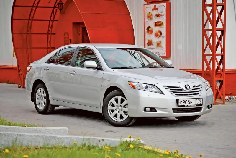 Toyota Camry 40