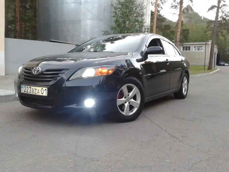 Toyota Camry 40