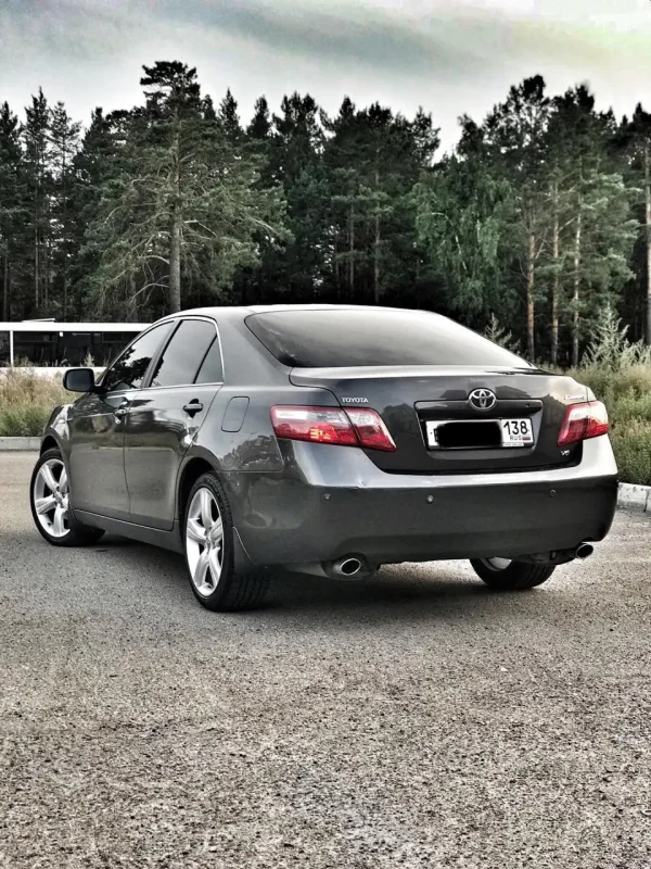Toyota Camry 40
