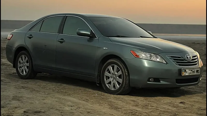 Toyota Camry 40