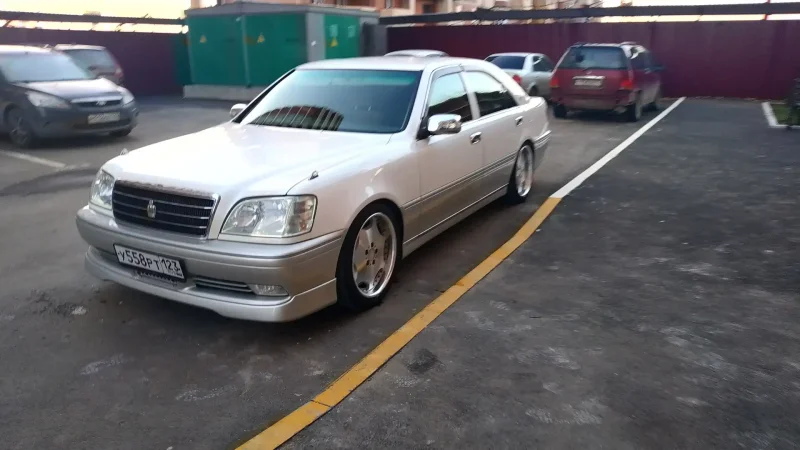 Toyota Crown s170