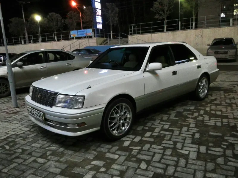 Тойота Кроун s150
