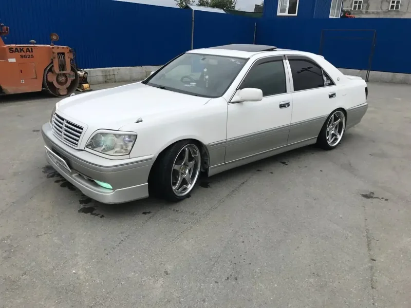 Toyota Crown 151