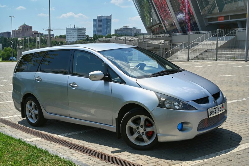 Mitsubishi Grandis