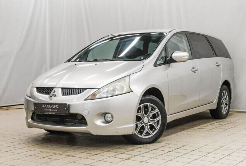 Mitsubishi Grandis 2003 европеец