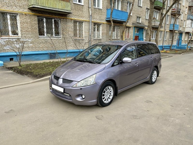 Mitsubishi Grandis 2.4