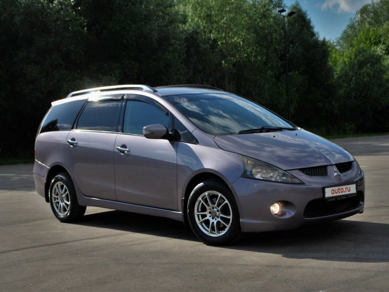 Mitsubishi Grandis 2.4