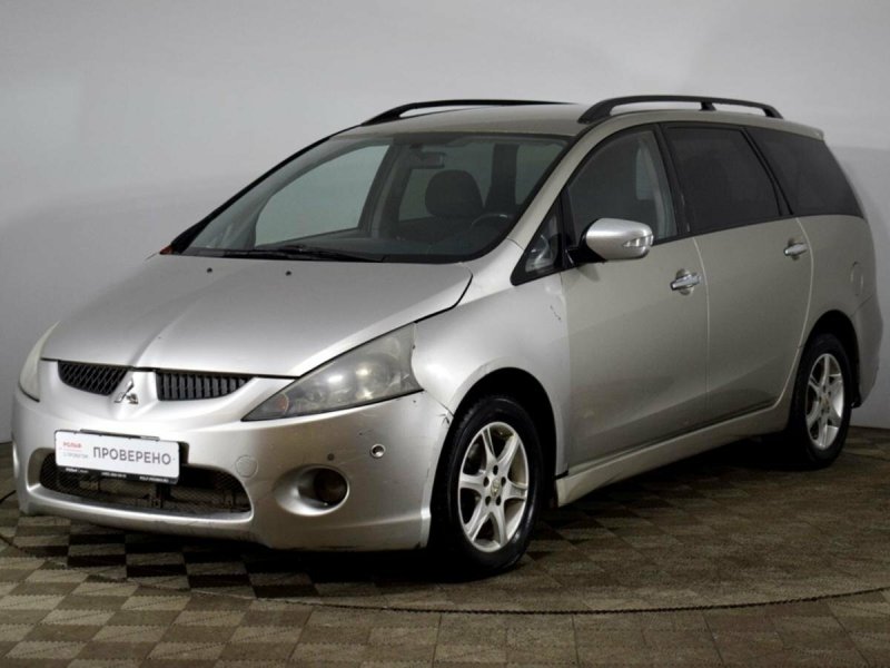 Mitsubishi Grandis 2008