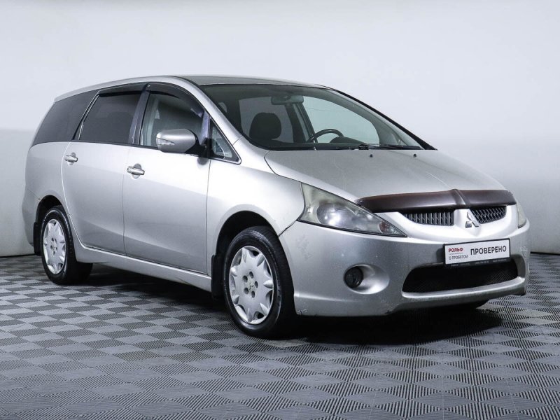 Mitsubishi Grandis 2.4