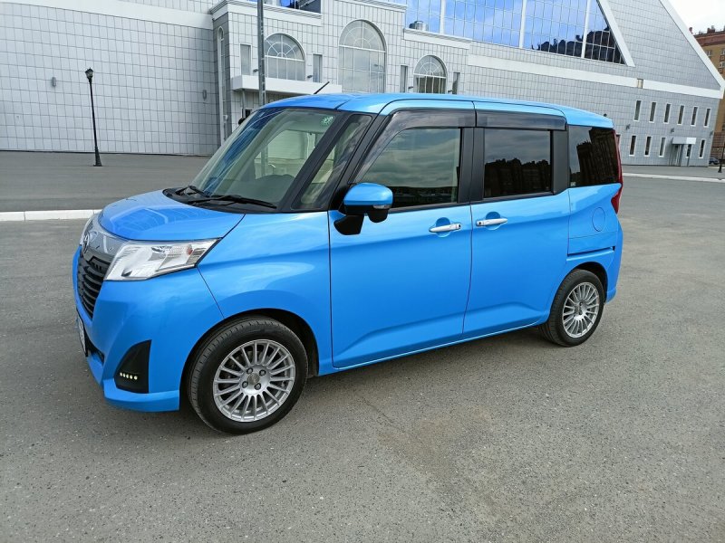 Toyota roomy 2016