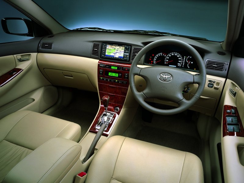 Toyota Corolla e120 седан салон