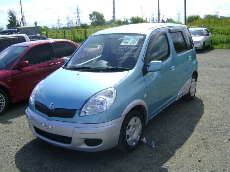 Toyota Funcargo 2004