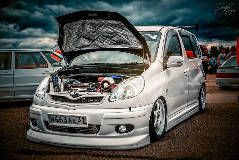 Toyota Funcargo 2000 Tuning