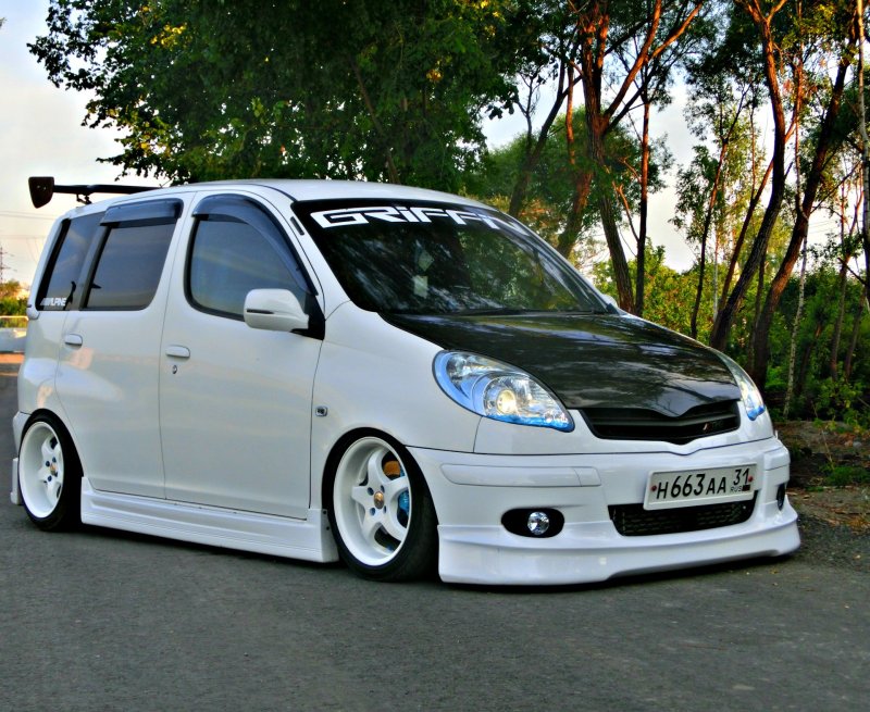 Toyota Funcargo обвес