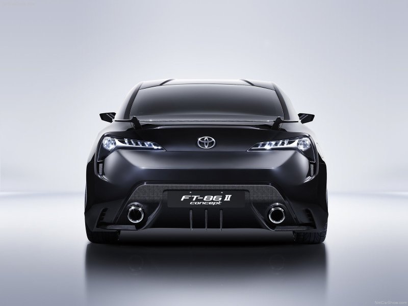 Трехпозиционная передняя камера Toyota