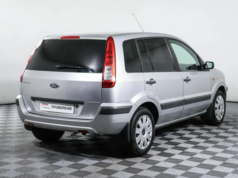 Ford Fusion Hybrid 2012