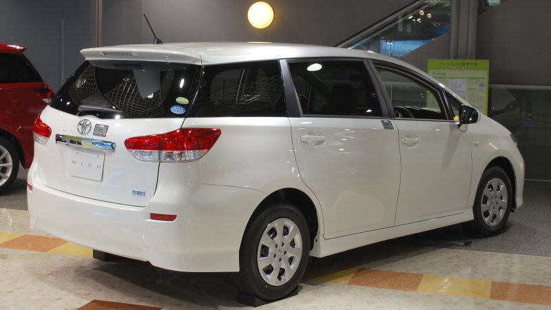 Toyota Wish 2016
