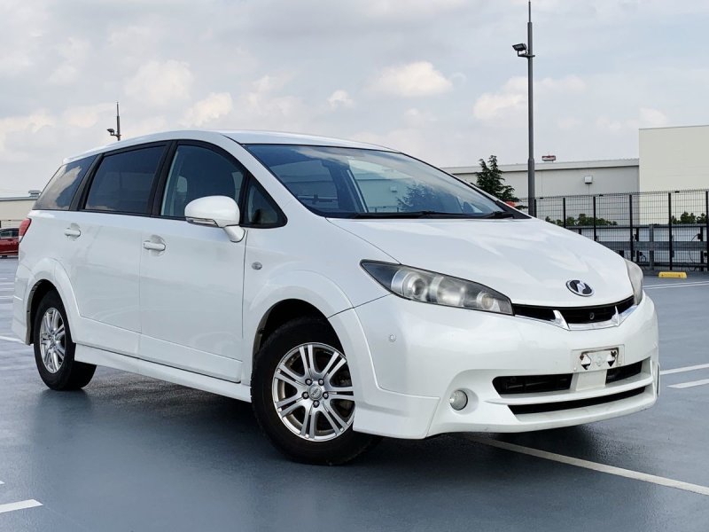 Toyota Wish 2010