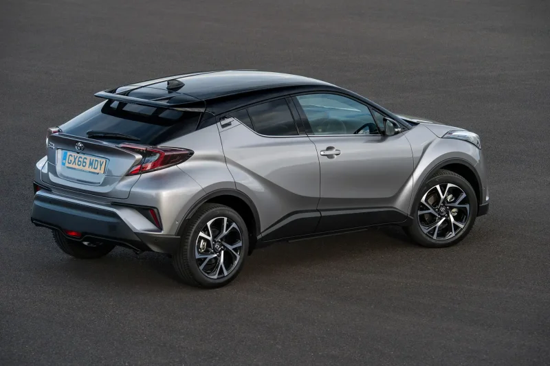 Тойота c-HR 2017