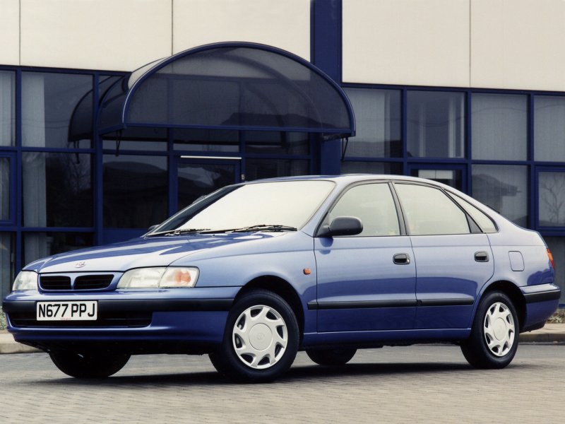 Toyota Carina e
