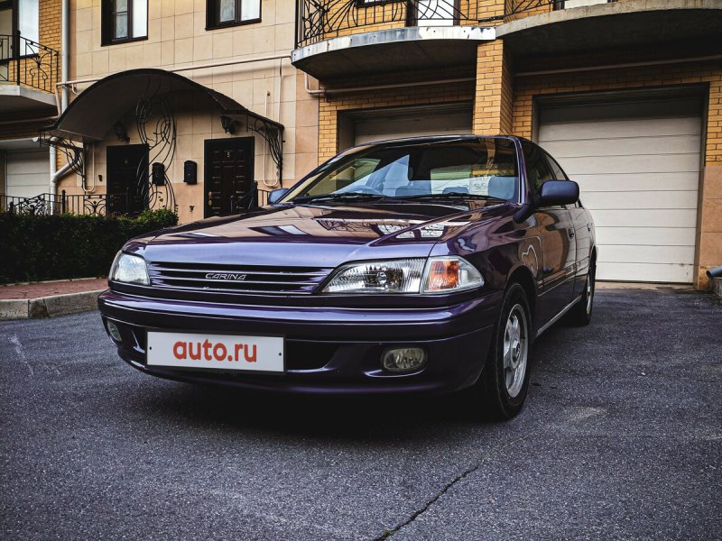 Toyota Carina 1