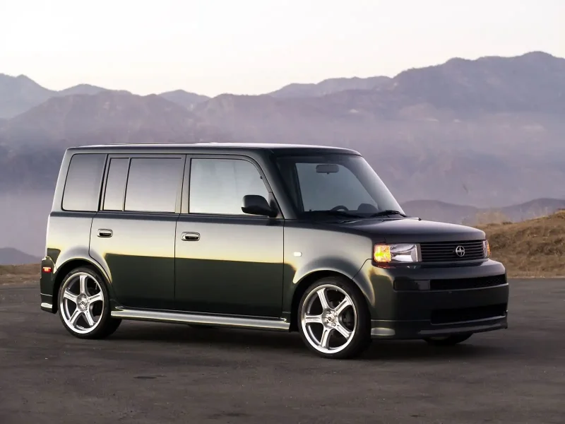 Scion XB 1