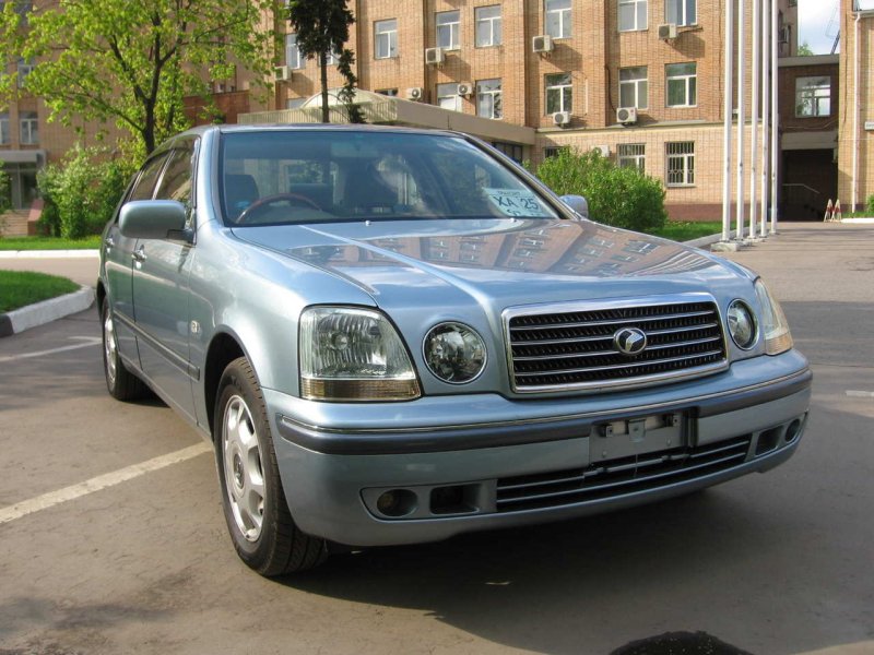 Toyota progres 2003