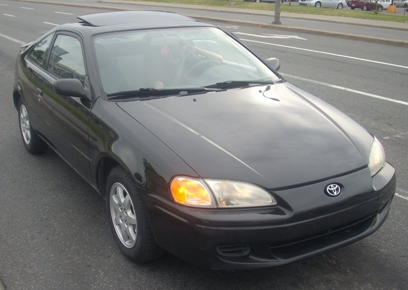 Toyota Cynos stance