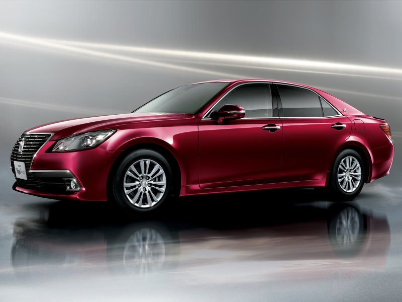 Toyota Crown Royal Saloon 2016