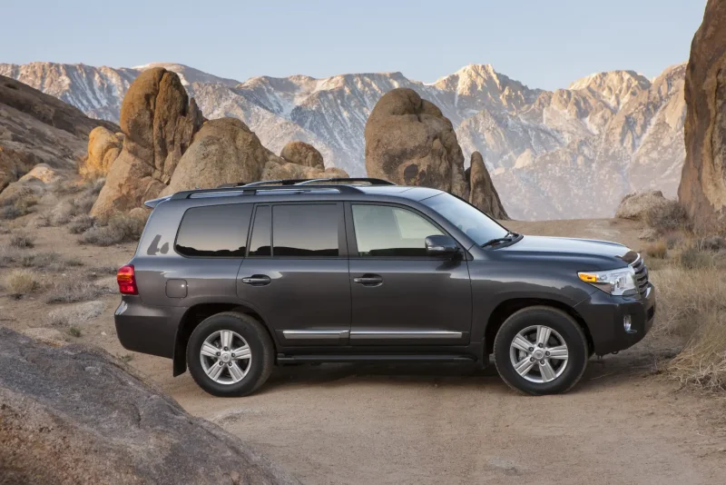 Toyota Land Cruiser 2012