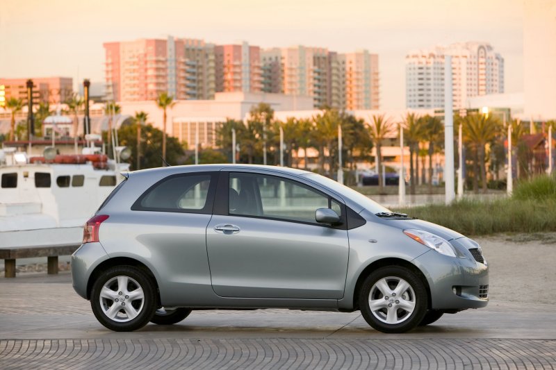 Toyota Yaris 2007 3дв